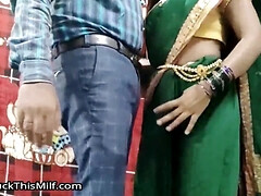 Enthousiasteling, Grote lul, Zwart, Handbeurt, Indisch, Moeder die ik wil neuken, Tiener, Uniformpje