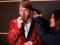 Asiatisch, Arsch, Blasen, Braunhaarige, Hundestellung, Fetisch, Handjob, Masturbation