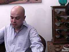Gorda, Tetas grandes, Mamada, Hd, Tetas naturales, Coño, Falda, Tetas