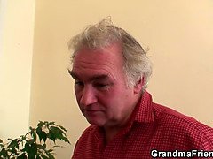 Old threesome orgy after pussy masturbating