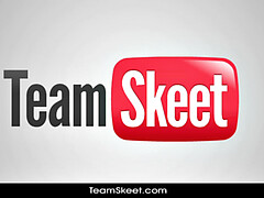 18 años, Rubia, Corridas, Garganta profunda, Polla, Estilo perrito, Calientapollas, Adolescente