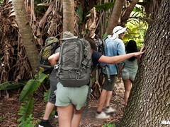 デカ尻, 黒人, フェラチオ, 茶髪の, 大学生, 手コキする, 異人種間, タトゥー