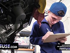 Минет, Брюнетки, Измена, Семяизвержение, Сперма на лице, Ласковые ручки, Мужья, Милф