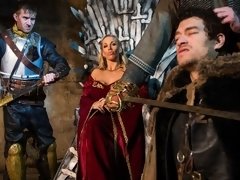 Gros seins, Blonde, Sucer une bite, 2 femmes 1 homme, Hard, Mère que j'aimerais baiser, Plan cul à trois, Nénés