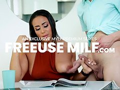 Grosse bite, Blonde, Sucer une bite, Tromperie, Femme couguar, Tir de sperme, Gorge profonde, Pov