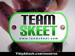 Tetas grandes, Rubia, Hd, Madres para coger, Medias largas