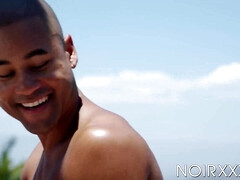 Noire, Tir de sperme, Queue, En levrette, Homosexuelle, Hard, Interracial, Embrassement