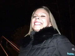 Amateur, Engañando, Pareja, Estilo perrito, Corridas faciales, Pajear, Al aire libre, Público