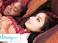 Поза 69, Большая жопа, Черные, Брюнетки, Пальцем, Межрасовый секс, Тату, Сиськи