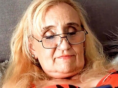 Blond, Pijpbeurt, Mollig, Tsjechisch, Fetisj, Handbeurt, Rijpe lesbienne, Kousen