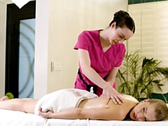 18 летние, Большие сиськи, Лесбиянка, Лизание, Массаж, Мастурбация, Стриптизерша, Молоденькие