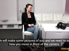 Amateur, Beauté, Tchèque, En levrette, Européenne, Léchez, Argent, Nue  à poil