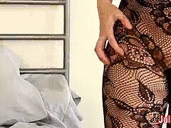 Fingern, Lingerie, Masturbation, Milf, Mutti, Höschen, Solo, Strümpfe