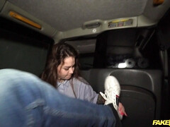 18 jahre, Arsch, Blasen, Kehlenfick, Würgen, Brille, Russisch, Titten