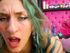 Amateur, Cul, Sucer une bite, En levrette, Transsexuelle, Maigrichonne, Tatouage, Nénés