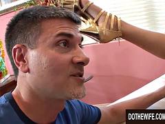 Tussi, Braunhaarige, Gehörnter ehemann, Spermaladung, Hardcore, Lecken, Jungendliche (18+), Ehefrau