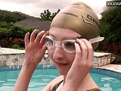 Love's emie amfibia action by Underwater Show