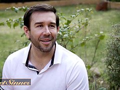 Большая жопа, Кончили внутрь, Глубокая глотка, Лизание, Мускулы, Натуральные сиськи, Киски, Бритые