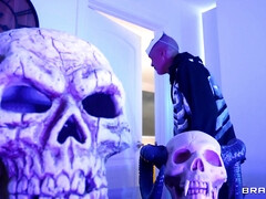 Cul, Gros cul, Gros seins, Sucer une bite, Mamie, Hard, Chatte, Plan cul à trois