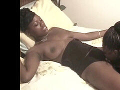 Большая жопа, Черные, Лесбиянка, Страпон