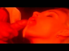 Anal, Blonde, Sucer une bite, Bondage, Fétiche, Maman, Orgie, Plan cul à trois