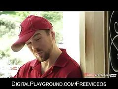 Teenage college sluts pull their pizza boy into a threeway