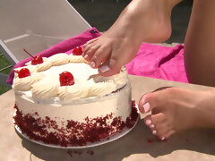 Азиатки, Красотки, Черные, Минет, Ноги, Каблуки, Межрасовый секс, Белье