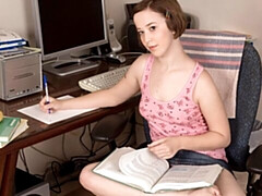 Любители, Большая жопа, Большие сиськи, Мастурбация, Бритые, Короткая стрижка, Соло, Стриптизерша