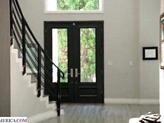 巨乳な, カワイイ, イマラチオ, 顔射, 下着, 乳首, オーガズム, タトゥー