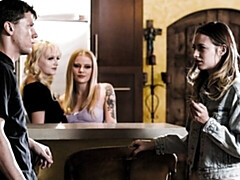 Большая жопа, Большой член, Минет, Собачьи, Натуральные сиськи, Молоденькие, Втроем, Сиськи