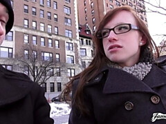 Kont, Slaapkamer, Grote lul, Hondjeshouding, Roodharige vrouw, Mager, Tiener, Tieten likken