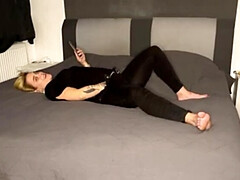美人, ブロンド, 女, 指いじり, ドイツ人, ジーンズ, オナニー, オーガズム