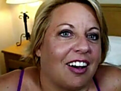 Belle grosse femme bgf, Gros seins, Sucer une bite, Faciale, Hard, Mère que j'aimerais baiser, Tatouage, Rétro ancien