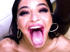 Grosser schwanz, Schwarz, Braunhaarige, Sperma im mund, Spermaladung, Aufs gesicht abspritzen, Interrassisch, Flotter dreier