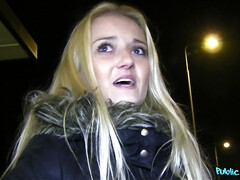 Enthousiasteling, Lieveling, Blond, Pijpbeurt, Handbeurt, Masturbatie, Buiten, Openbaar