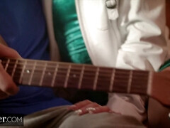 In den arsch, Blasen, Spermaladung, Behaart, Zierlich, Muschi, Reiten, Rau