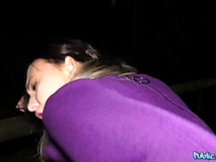 Amateur, Sucer une bite, Doigter, Seins naturels, De plein air, Pov, Public, Chatte