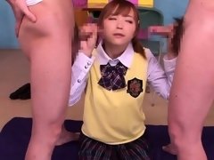 Asiatisch, Blasen, Hochschule, Gruppe, Handjob, Hd, Japanische massage, Jungendliche (18+)