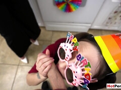 Grote lul, Pijpbeurt, 1 man 2 vrouwen, Hardcore, Hd, Moeder die ik wil neuken, Moeder, Stiefmoeder