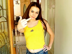 Cul, Sucer une bite, Brunette brune, Branlette thaïlandaise, Pov, Rasée, Dénudage, Adolescente