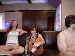 Lieveling, Grote lul, Groep, Orgie, Kut duiken, Tatoeage, Tiener, Webcamera