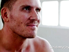 Enthousiasteling, Pijpbeurt, Gebondenheid, Rondborstig, Sperma shot, Hardcore, Moeder die ik wil neuken, Openbaar