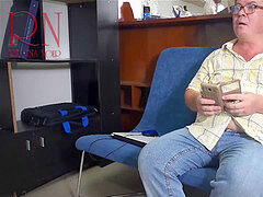 Masturbation, De plein air, Public, Jouets