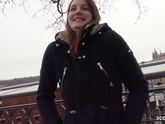 Sucer une bite, Tromperie, En gros plan de très près, Tchèque, Seins naturels, Rugueux, Timide, Adolescente