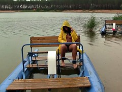 Brunette brune, Masturbation, De plein air, Public