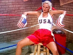 アナル, ブロンド, フェラチオ, 手コキする, 淫乱熟女, スポーツ, オッパイの, ヴィンテージ