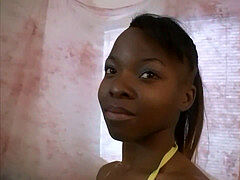 Amateur, Mamada, Ébano, Penetracion con dedos, Afeitado, Flaco, Adolescente, Tetas