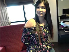 Enthousiasteling, Aziatisch, Bedriegen, Sperma, Handbeurt, Hardcore, Moeder die ik wil neuken, Tieten likken