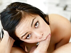 Gros cul, Grosse bite, Gros seins, Brunette brune, Branlette thaïlandaise, Léchez, Masturbation, Adolescente