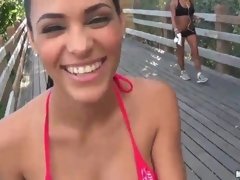 Leie, In den arsch, Arsch, Grosse titten, Braunhaarige, Hardcore, Latina, Dürr
